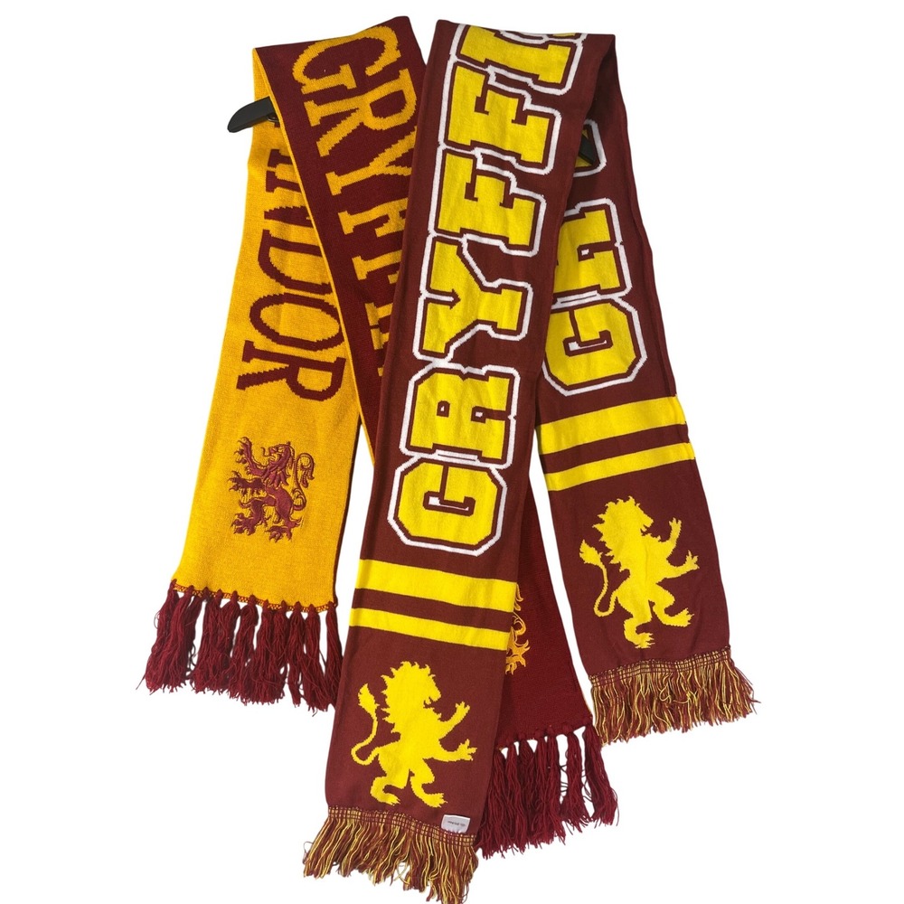 Harry Potter Gryffindor Scarves Lot 2 Universal Studios Wizarding World Red Gold